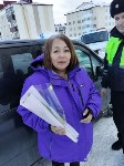Инспекторы ДПС подарили сахалинкам цветы в честь 8 Марта, Фото: 3