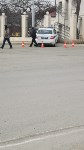 Автомобиль ГИБДД врезался в забор в Южно-Сахалинске, Фото: 1