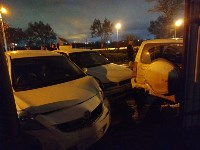 Пьяный бесправник, скрываясь от ДПС, врезался в три машины в Южно-Сахалинске, Фото: 2
