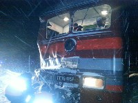 Грузовик и пассажирский поезд столкнулись на железнодорожном переезде на юге Сахалина, Фото: 13