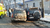 Две "Тойоты" столкнулись утром 6 февраля в Южно-Сахалинске, Фото: 1