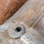 Японский храмовый колокол со следами от пуль нашли на берегу Сахалина, Фото: 8