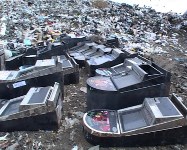 Почти три десятка игровых автоматов уничтожены на свалке в Долинске, Фото: 1