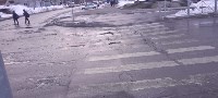 В полосу препятствий для автомобилистов превратился перекрёсток в Южно-Сахалинске, Фото: 6