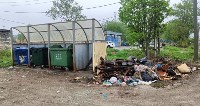 Контейнерные площадки в частном секторе Долинска превращаются в свалки., Фото: 3