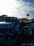 Три автомобиля столкнулись в районе «Федоровки» в Южно-Сахалинске, Фото: 4