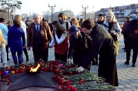 Южно-Сахалинск - памятная акция по жертвам теракта в Санкт-Петербурге, Фото: 5