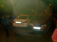 В Южно-Сахалинске девочки-подростки поцарапали машины соседей, Фото: 2