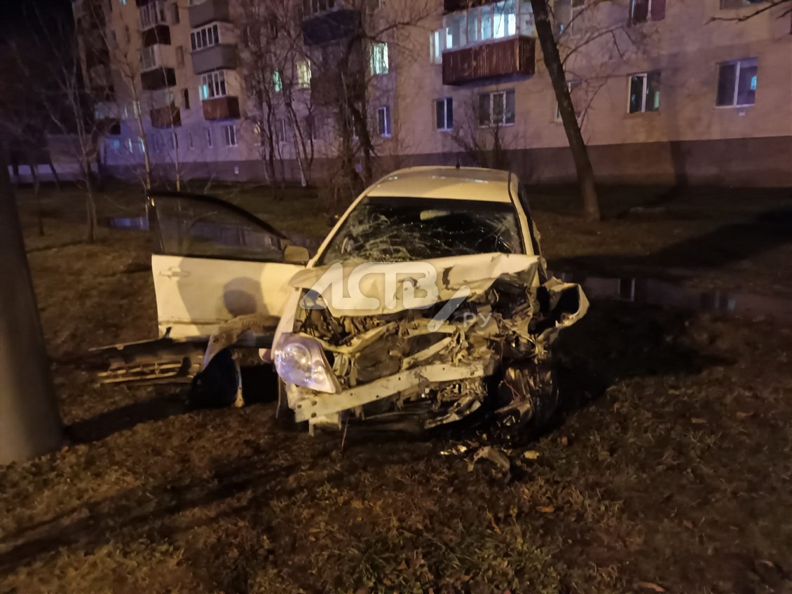 Четыре человека пострадали в ДТП в Луговом по вине подростка на угнанной  машине - Новости Сахалинской области. Происшествия – Фотогалерея, фото 5 -  ASTV.ru