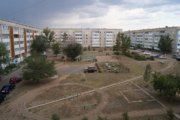 Яровое 18. Яровое квартал а дом 18. Яровое фото города. Рыбалко Яровое.